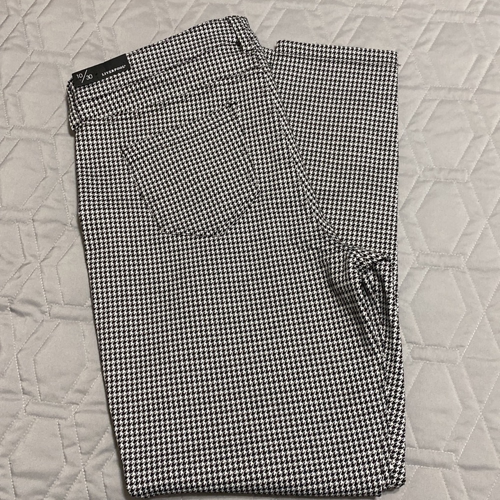 Sz 10/30⭐️NWT Liverpool Kelsey Knit Plaid Button Front Trousers.